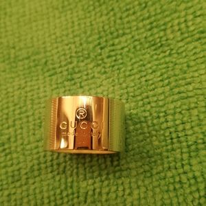 Gucci ring